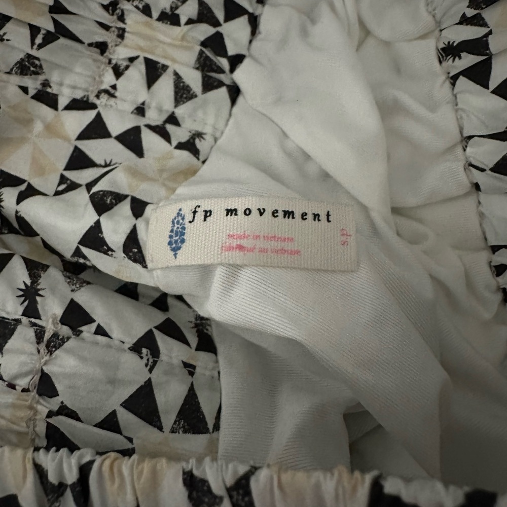 Brand new free people movement shorts size small with cute pattern - Picture 4 of 4